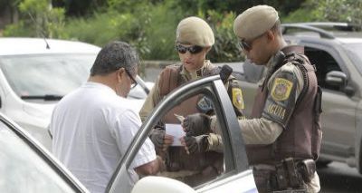 Regra do porte obrigatório de licenciamento de veículos  é mudada pelo Detran