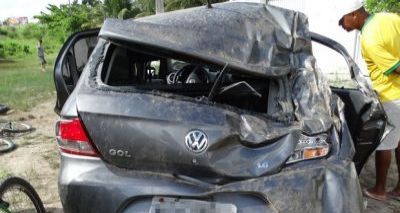 Acidente de carro na BR-116 causa morte de jovem em Feira de Santana