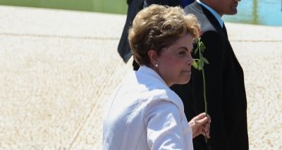 Dilma diz que 'antiga oligarquia brasileira' está por trás do 'golpe'