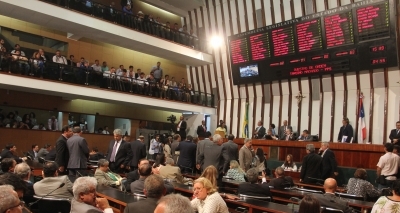 Assembleia Legislativa vai antecipar salário de servidores em junho