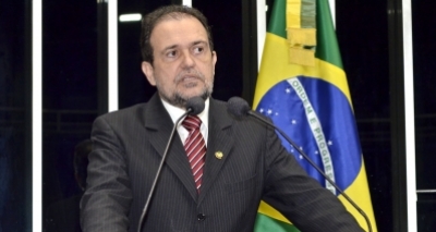 Pinheiro chama reforma trabalhista de 'fuleira' e diz que previdenciária é 'draconiana'