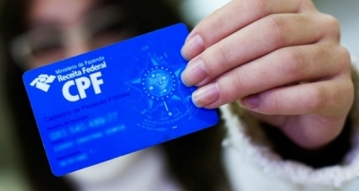 Travestis e transexuais poderão incluir nome social no CPF