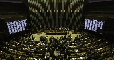 Reforma política: Câmara retira valor fixo para fundo público eleitoral de R$ 3,6 bilhões