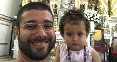 Garota de 1 ano e 5 meses morre afogada em piscina de condomínio em Guarajuba