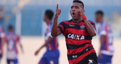 Vitória ganha do Bahia por 2 a 0 e é campeão da Copa do Nordeste Sub-20