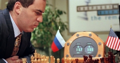 Ex-campeão mundial de xadrez defende boicote à Copa do Mundo na Rússia
