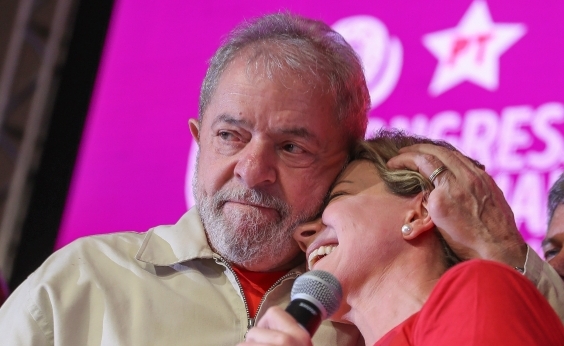 Resultado de imagem para Gleisi