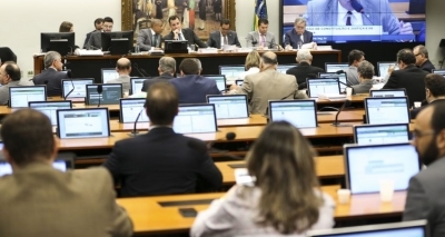 Resultado de imagem para Governo liberou R$ 134 milhões em emendas a deputados pró-Temer, diz ONG