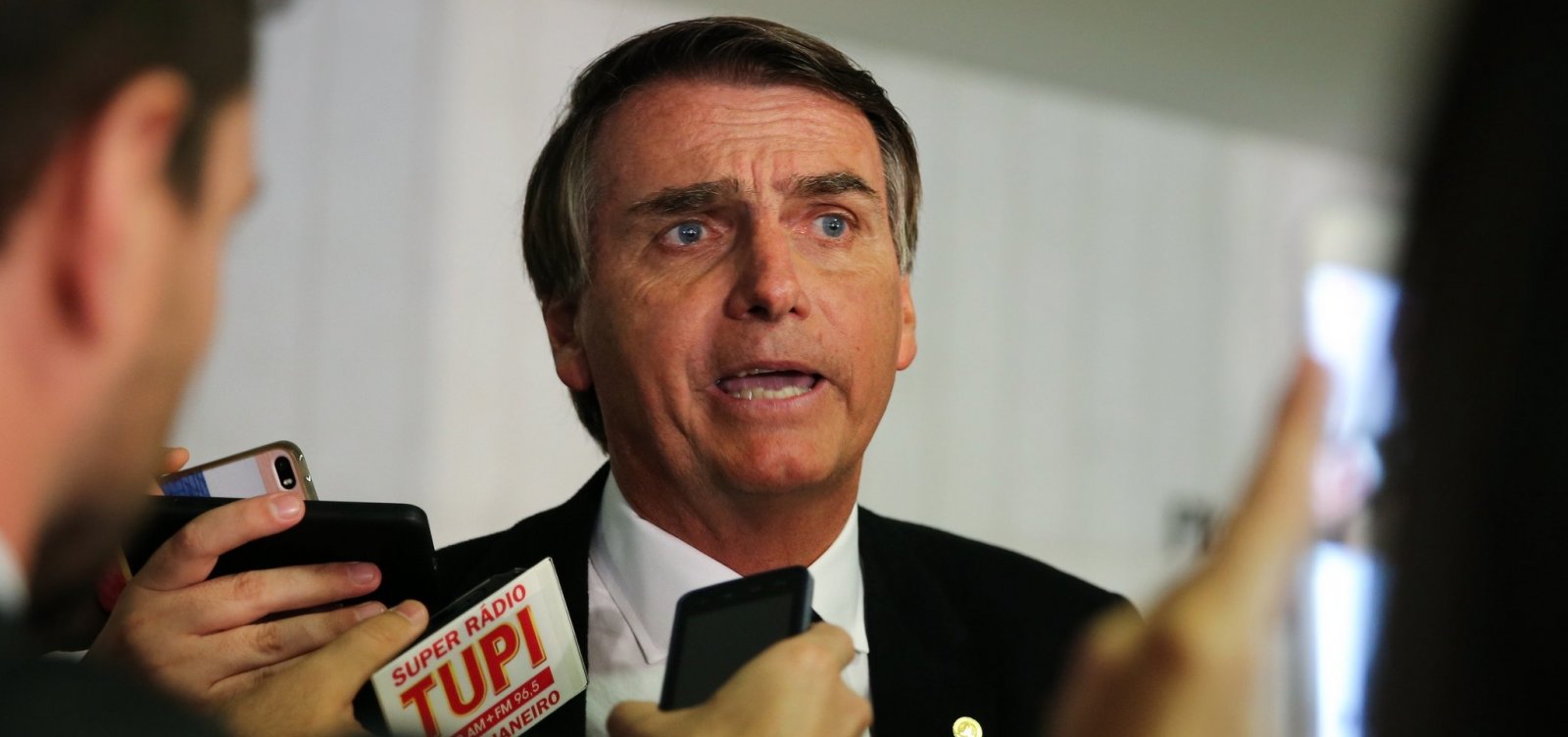 [Bolsonaro volta atrás em fusão de ministérios de Agricultura e Meio Ambiente]