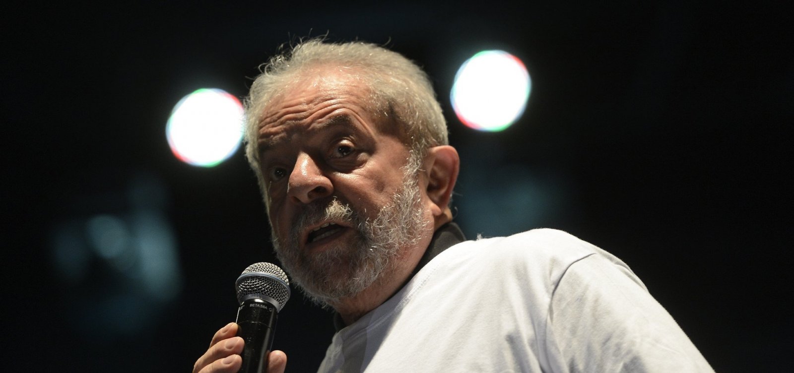 [Após interrogatório, Lula volta para a cadeia]