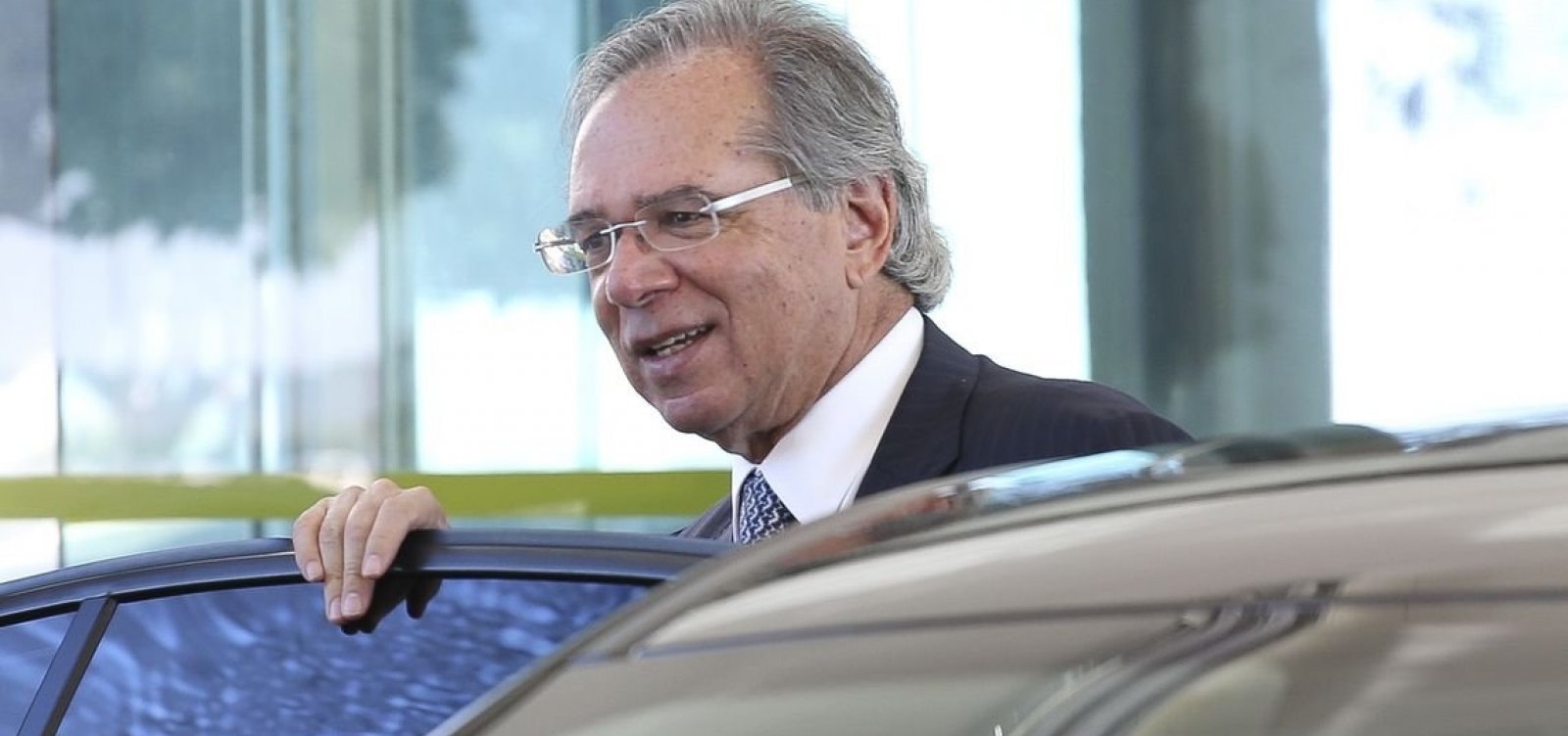 [Técnicos do Ministério alegam não haver dinheiro para custear emendas]