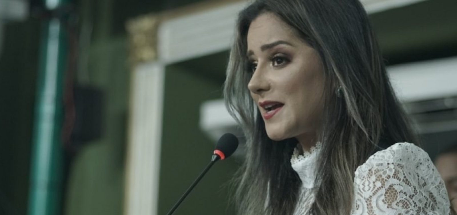 ['Todo mundo adepto do corre nu', diz Lorena BrandÃ£o sobre vereadores que apoiam maratona nudista]
