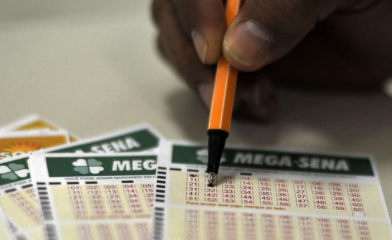 [Mega-Sena acumula e deve pagar R$ 10,5 milhões no próximo sorteio]